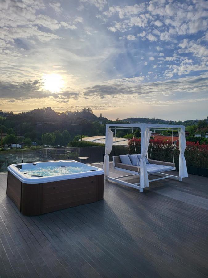 Villa Moura - Pool & Jacuzzi Póvoa de Lanhoso Kültér fotó